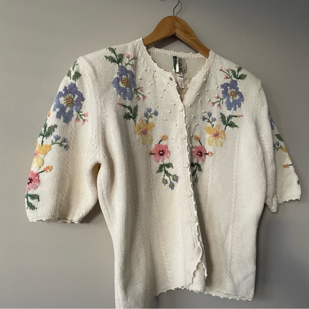 Vintage 90s Grannycore Susan Bristol embroidered floral knit cardigan sweater - Picture 2 of 9